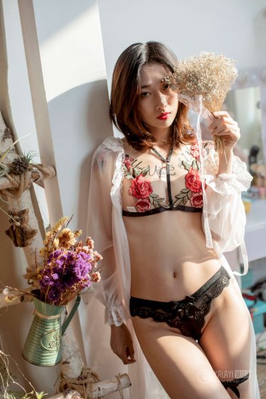 国产服装店女老板熟女