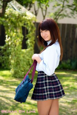 免费高清a√视频