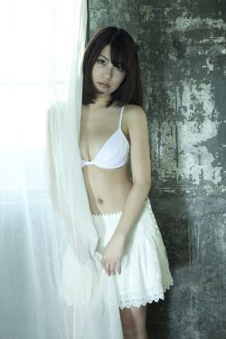 清纯白嫩的校花慰视流水播放